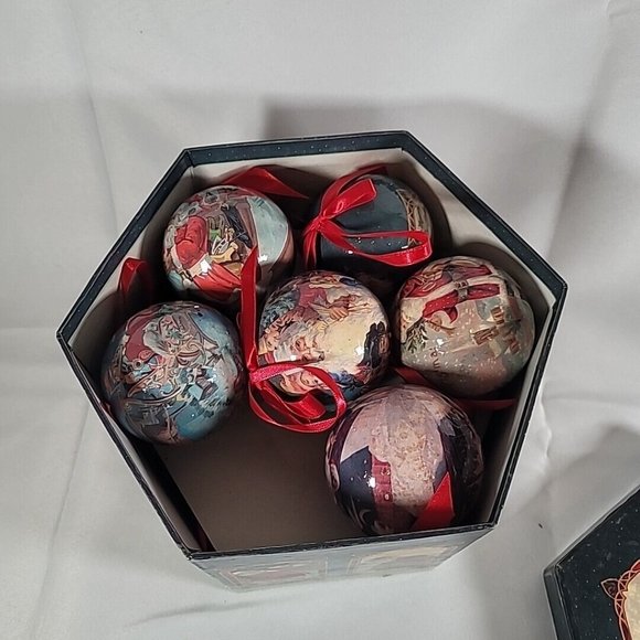 1995 VNT 12 Antique Santas Set of 12 bulb Christmas Tree Paper Ornaments w/ Box - Picture 2 of 15